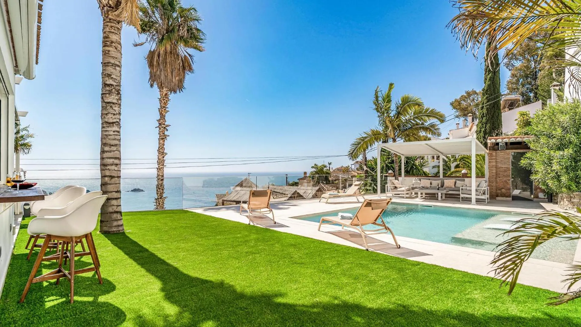 Holiday home Stunning Home In Almunecar With House Sea View